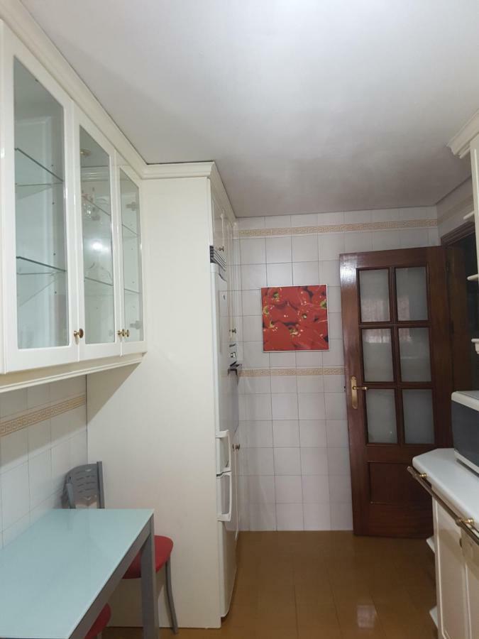 Apartamento Eduardo Dato Sevilla Eksteriør bilde